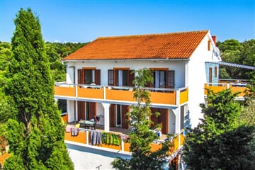 Lun - Zora apartmány ***
