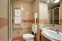 RABAC Sunny Hotel & Residence (ex. Allegro/Miramar) - koupelna v hotelovém pokoji - Rabac - 101 CK Zemek - Chorvatsko