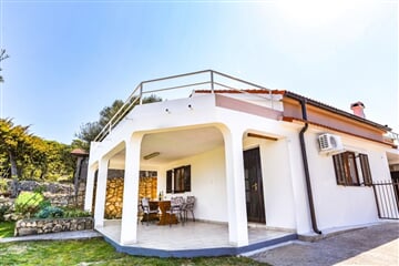 Lun - Tia apartmán ***