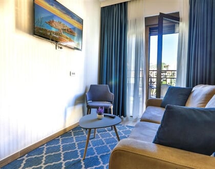 Hotel Harmony: fotografie vybavení exteriérů a interiérů ubytování.