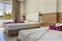 Hotel Stamos: fotografie vybavení exteriérů a interiérů ubytování.