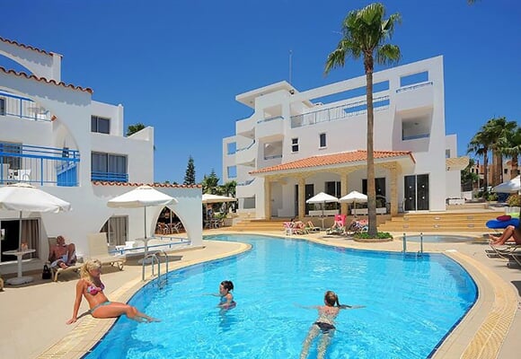 Agia Napa - Aparthotel Petrosana