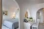 Junior suite s výhledem na moře v hlavní budově, Baja Sardinia, Sardinie