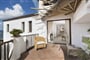 Nelson Lodge, Baja Sardinia, Sardinie