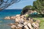 Soukromá zátoka, Baja Sardinia, Sardinie