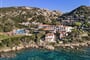 Letecký pohled na hotel, Baja Sardinia, Sardinie
