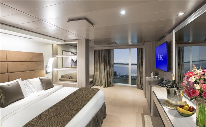 se msc yacht club deluxe suite 02