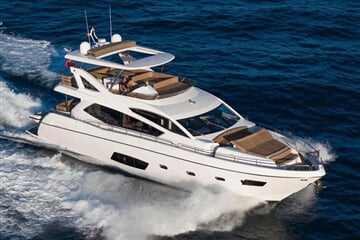 Motorová jachta Sunseeker Manhattan 73 - Goldeneye (s posádkou)