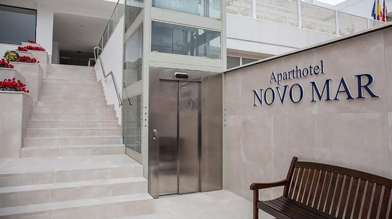 Aparthotel Novo Mar: fotografie vybavení exteriérů a interiérů ubytování.