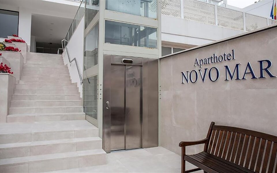 Aparthotel Novo Mar: fotografie vybavení exteriérů a interiérů ubytování.