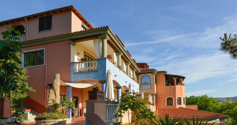 Exteriér hotelu, Bitti, Sardinie, Itálie