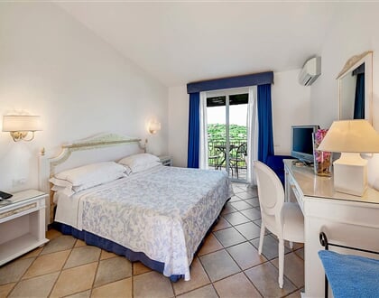 Pokoj CLASSIC s výhledem na moře, Porto Cervo, Sardinie