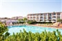 Hotel s bazénem, Porto Cervo, Sardinie