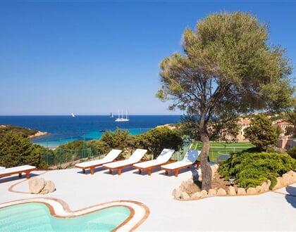 Bazén s hydromasáží, Porto Cervo, Sardinie