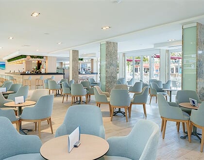 Hotel Ferrer Janeiro & Spa: fotografie vybavení exteriérů a interiérů ubytování.