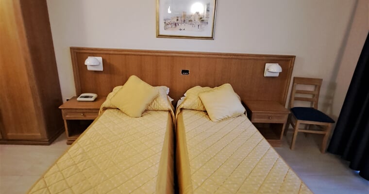 hotel Sabbie d Oro Giardini (1)