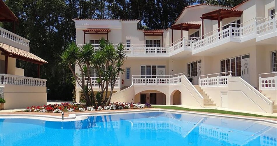 Perla-Beach-Hotel-1