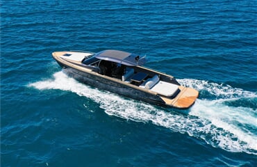 Motorová jachta Focus Forza 37 - Beta