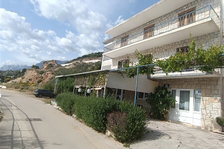 Studia a apartmány Mijana