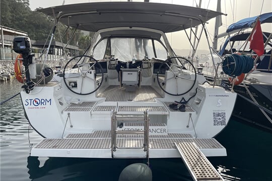 Plachetnice Oceanis 45 - Storm Dancer 1