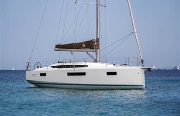 Plachetnice Sun Odyssey 410 - Locean