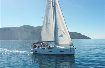 Bavaria C42 - Fiesta