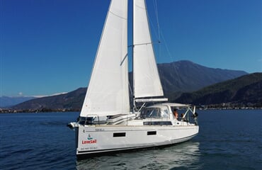 Oceanis 38.1 - Rosa Bella