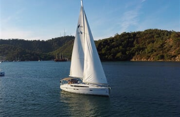 Bavaria Cruiser 46 - Santiago