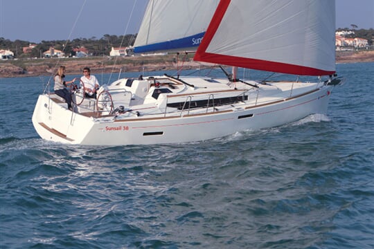 Sun Odyssey 389 - 