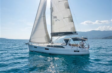 Oceanis 41.1 - Lux