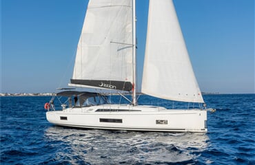 Oceanis 46.1 - Rebekka Blue