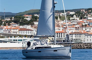 Bavaria Cruiser 37 - Sailtours