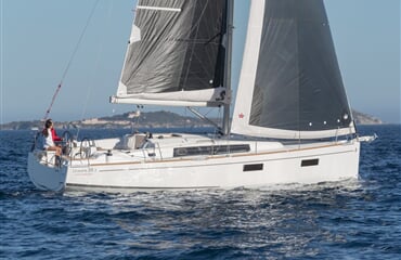 Oceanis 38.1 - CVITA