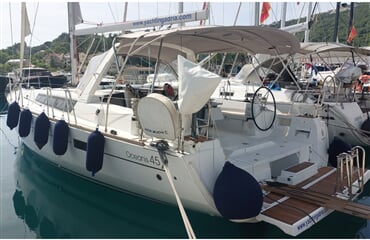 Plachetnice Oceanis 45 - Stella 