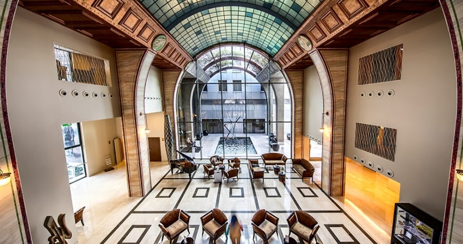 zara continental budapest lobby