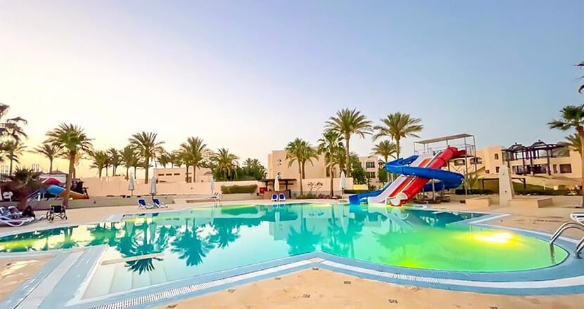 Ivy-Cyrene-Island-Resort-Hotel-3