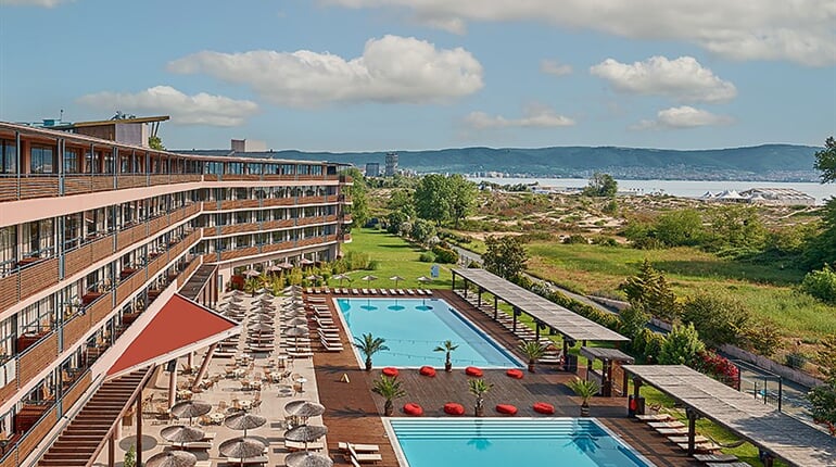 Hotel Sunny Beach Club: fotografie vybavení exteriérů a interiérů ubytování.