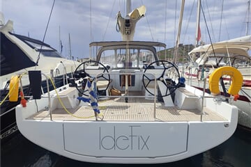 Plachetnice First 44 - Idefix