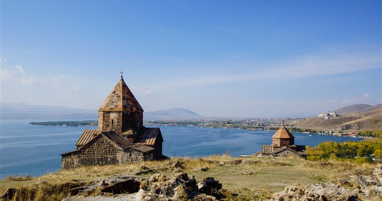 Arménie   jezero Sevan   klášter Sevanavank