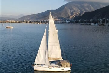 Plachetnice Sun Odyssey 379 - mitis