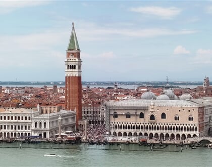 Benátky 10