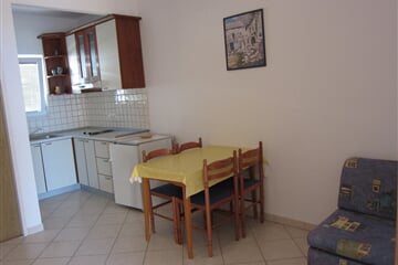 Omiš-Duće - Vuković Davor - apartmány v soukromí ***