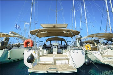 Plachetnice Sun Odyssey 490 - Kalm