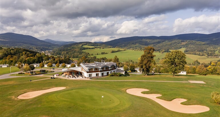 Golf Mlade Buky Grund Resort Panorama 