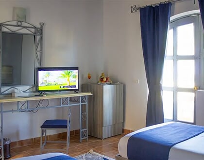 Hotel Protels Beach Club & Spa: fotografie vybavení exteriérů a interiérů ubytování.