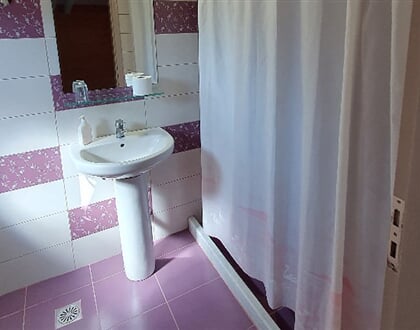 Aparthotel Madouri Beach: fotografie vybavení exteriérů a interiérů ubytování.