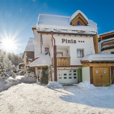 Chalet Pinis *** - Corvara in Badia - La Villa