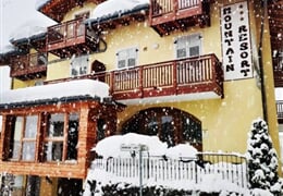 Apartmány Mountain Resort *** - Commezzadura