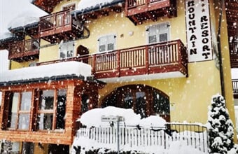 Apartmány Mountain Resort *** - Commezzadura