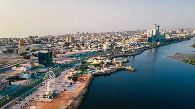 Foto - To nejlepší z Ras Al Khaimah a Dubaje + NEJVYŠŠÍ POHOŘÍ HAJAR + FARMA PEREL (let